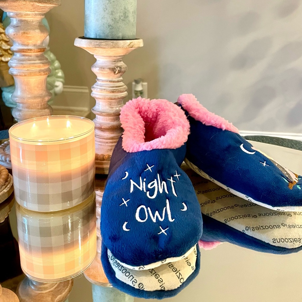 NWT Snoozies!
